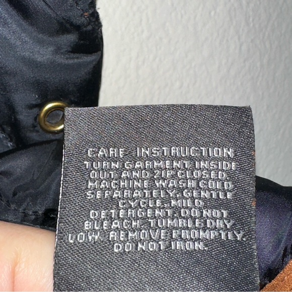 VINCE CAMUTO Navy Blue Quilted Faux Suede Full Zip Vest Jacket - Picture 6 of 6